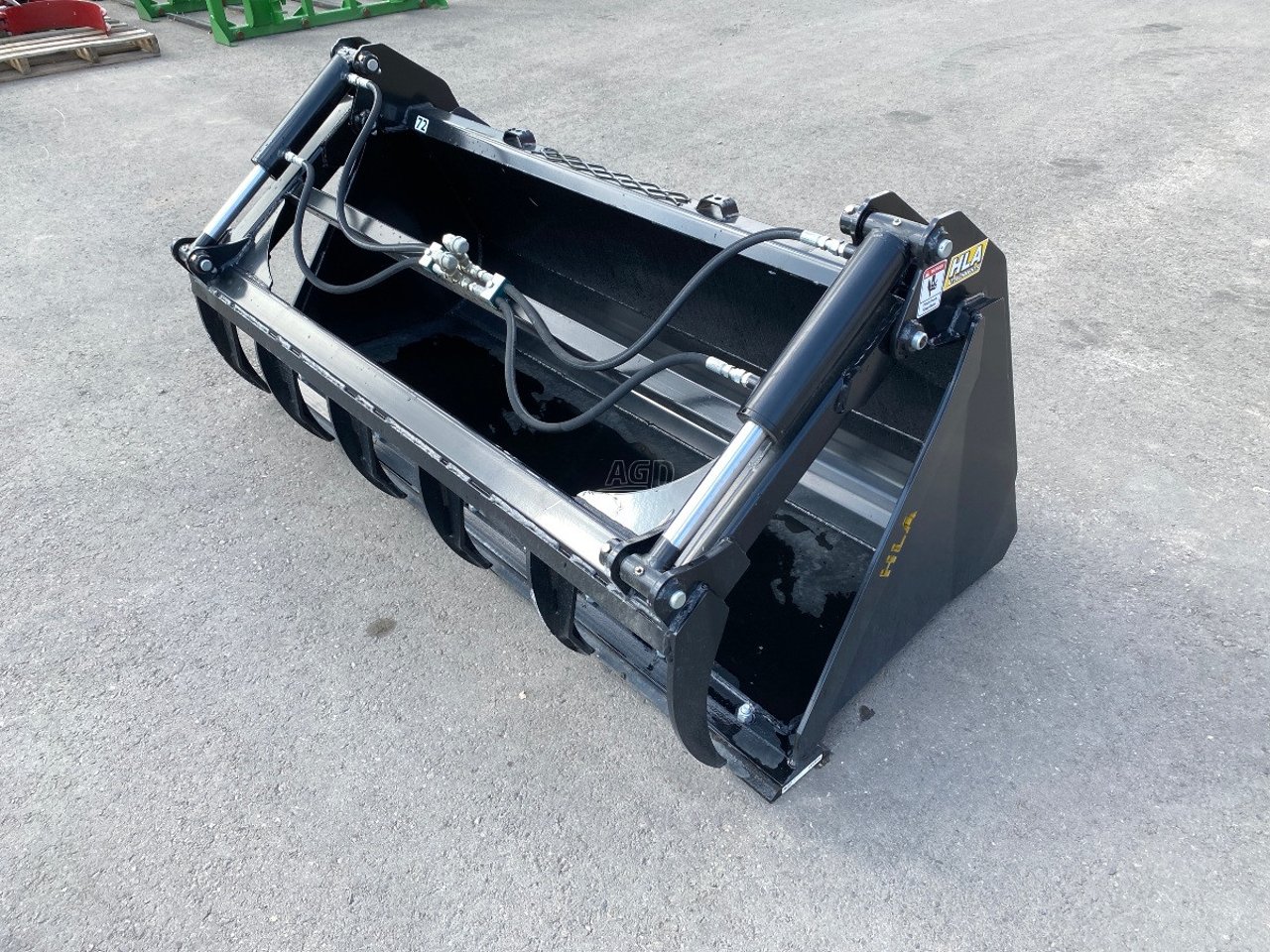 HLA Attachments SB72GRS66 Godet (bucket)