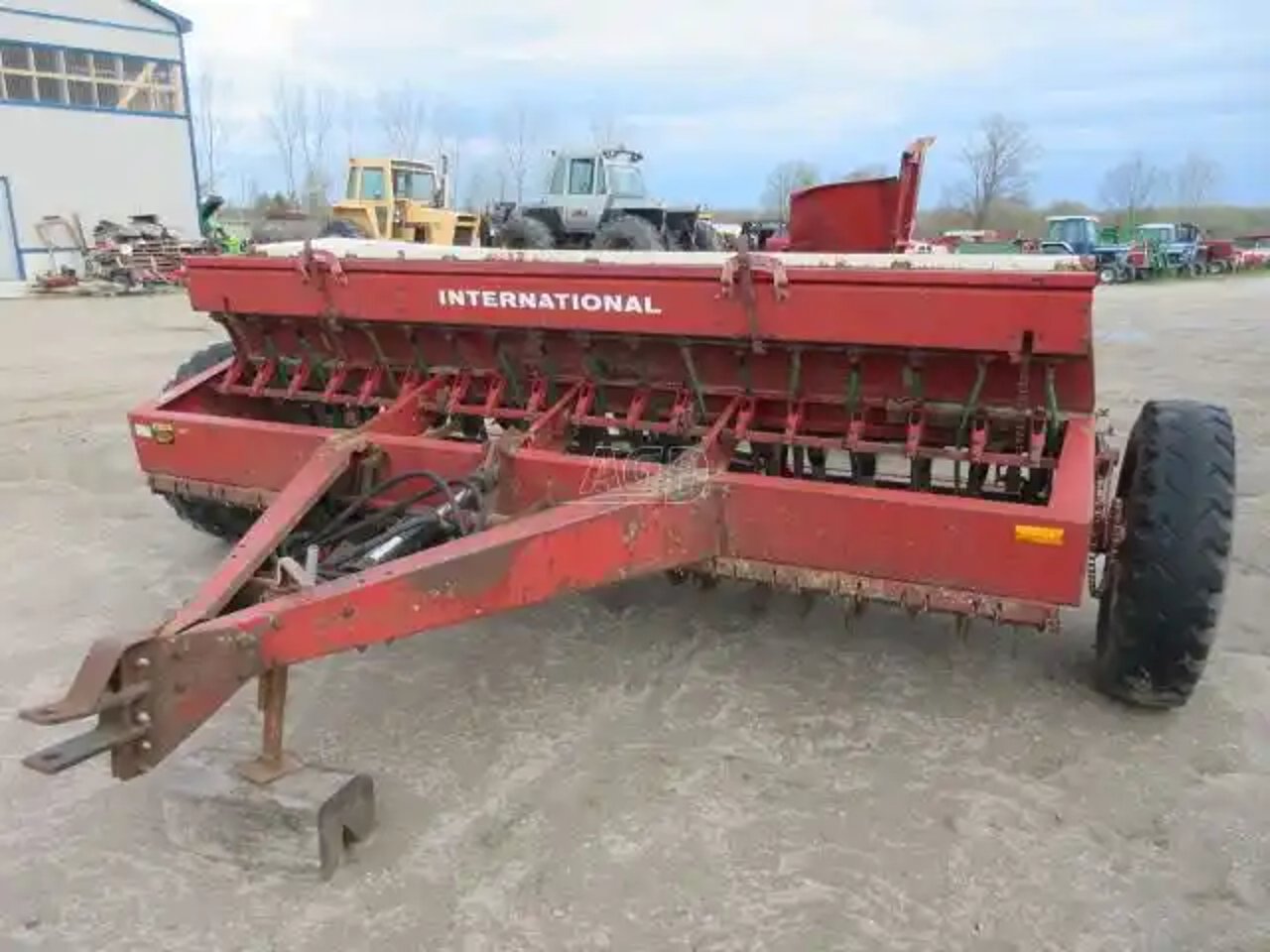 International Harvester 510 Semoir
