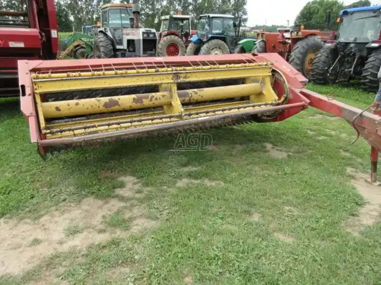 New Holland 489 Faucheuse-conditionneuse