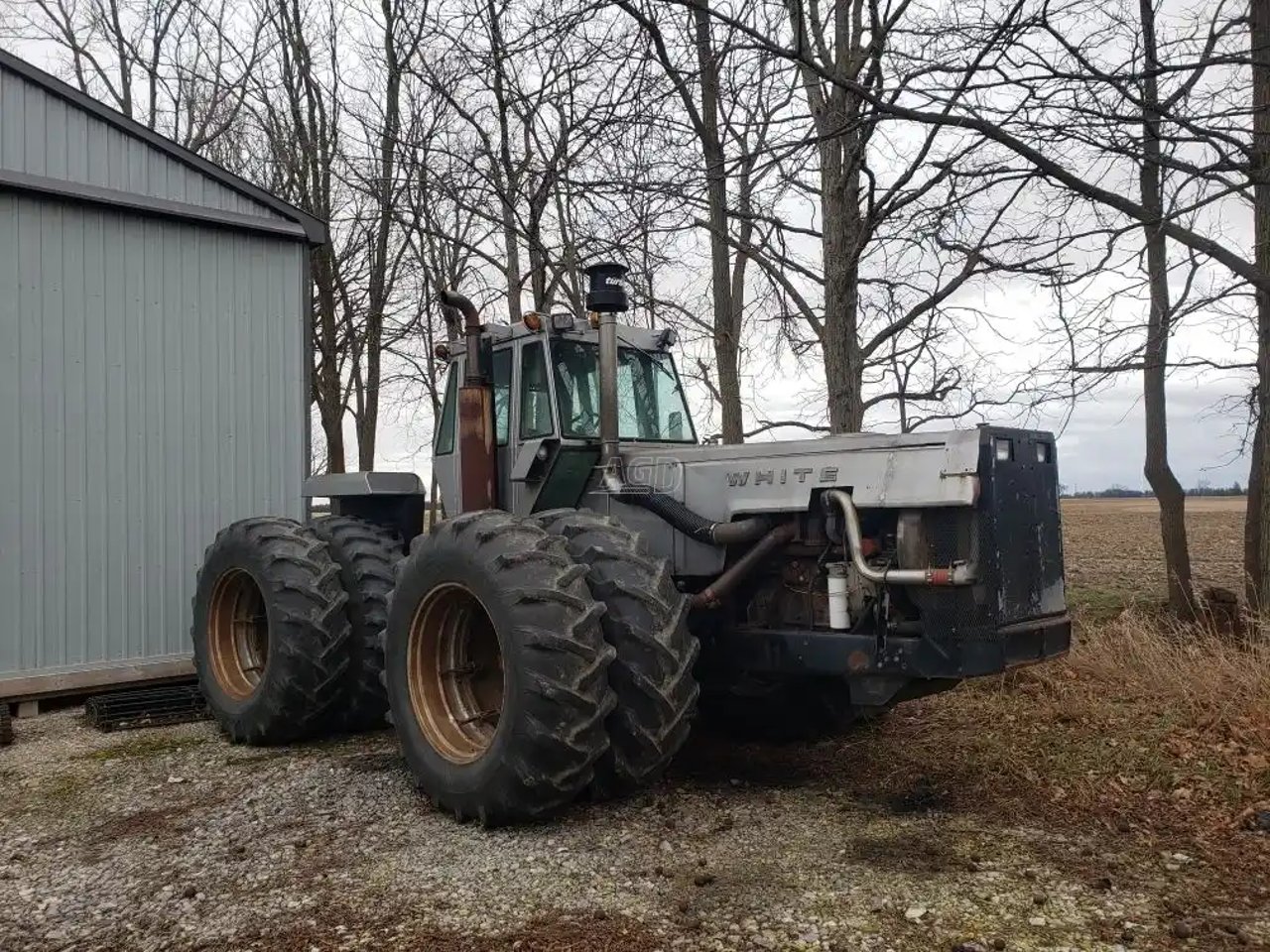 1981 White 4-210 Tracteur
