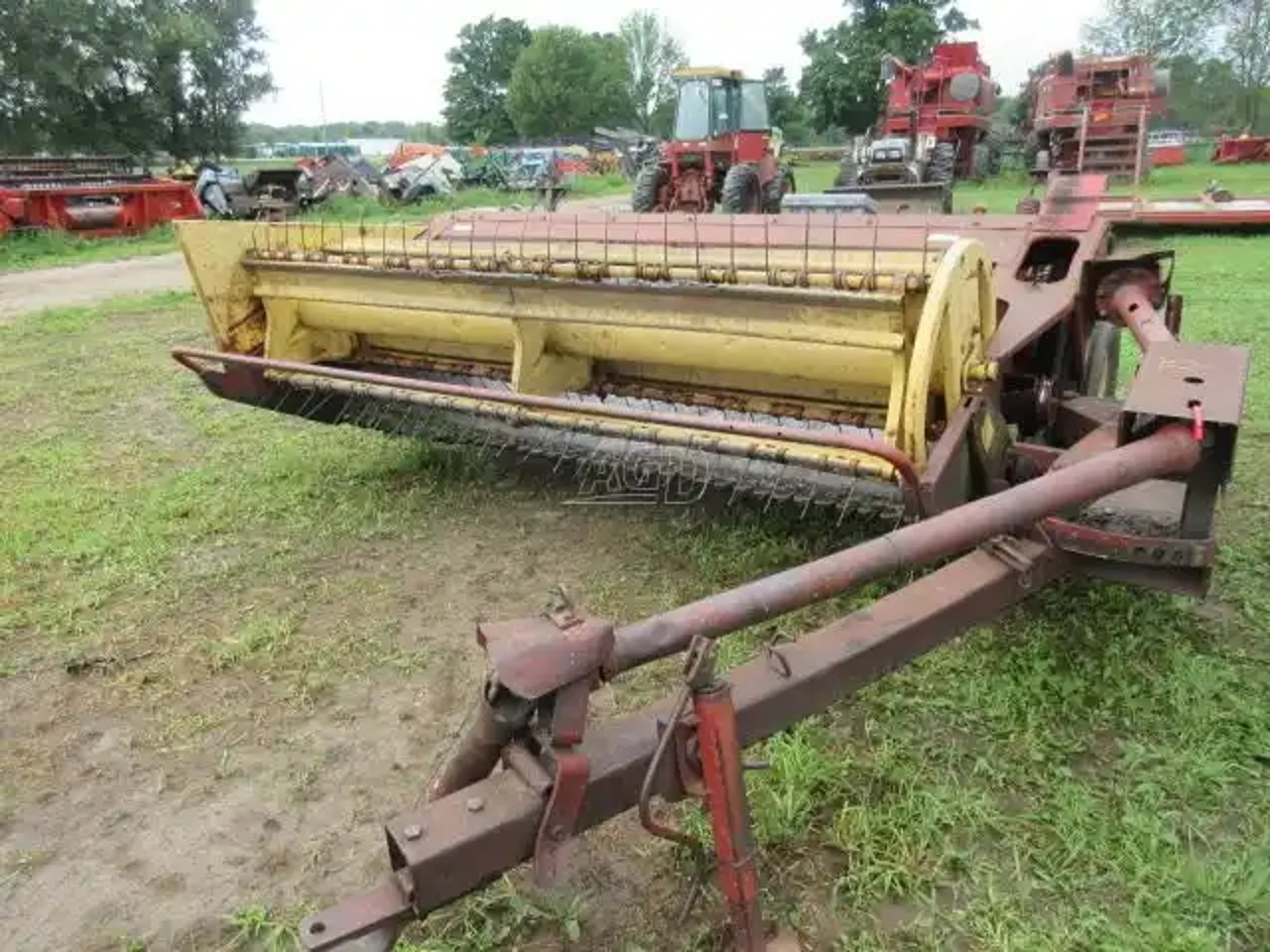 New Holland 479 Faucheuse-conditionneuse
