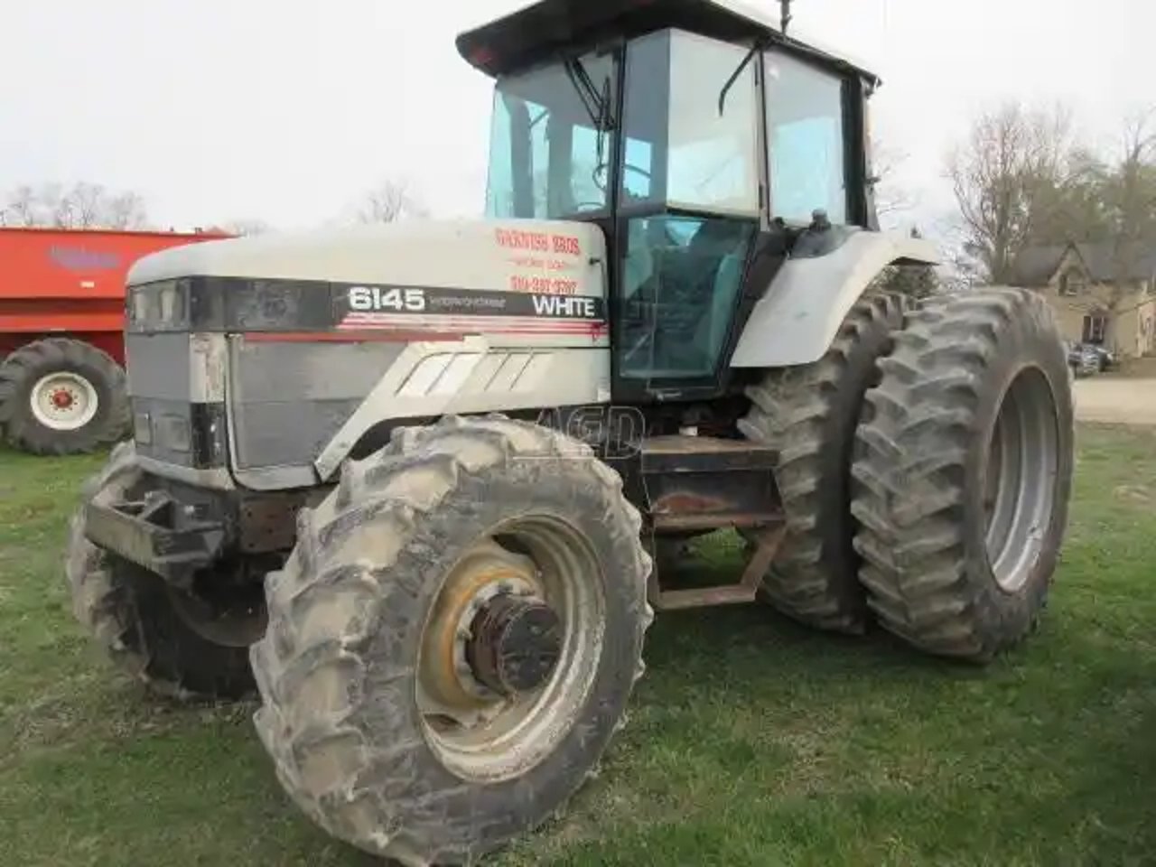1996 White 6145 Tracteur