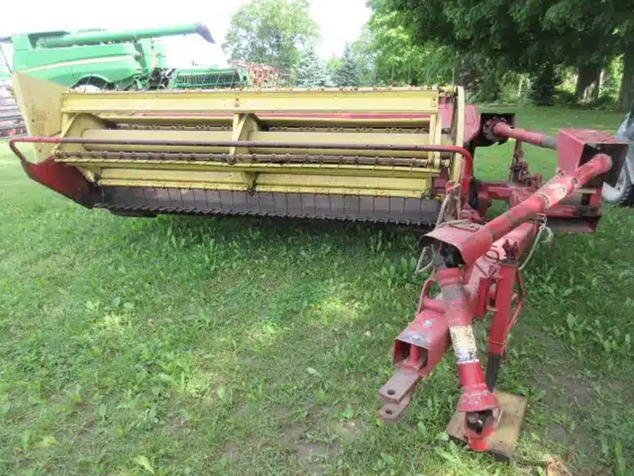 New Holland 479 Faucheuse-conditionneuse