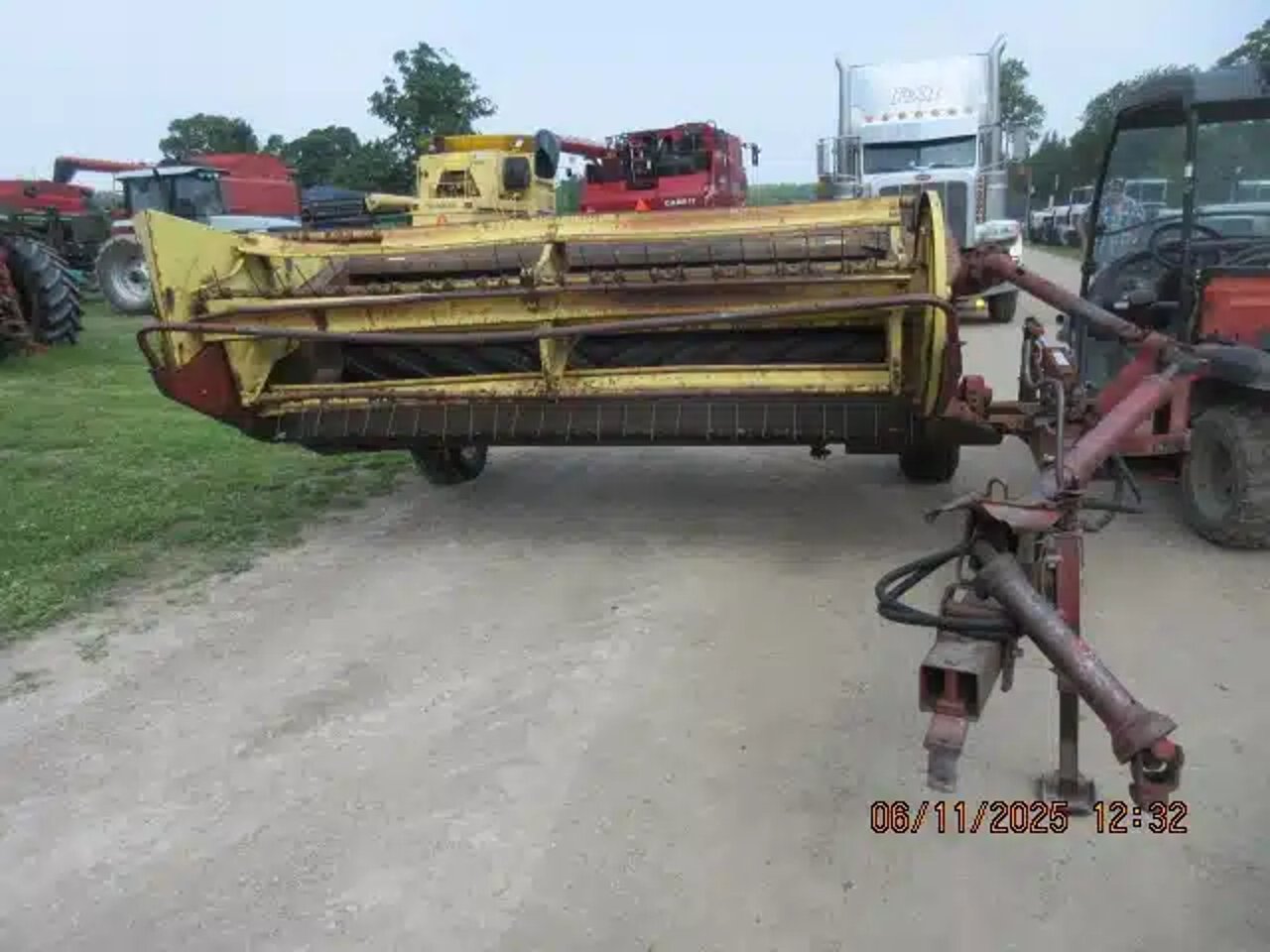 New Holland 479 Faucheuse-conditionneuse