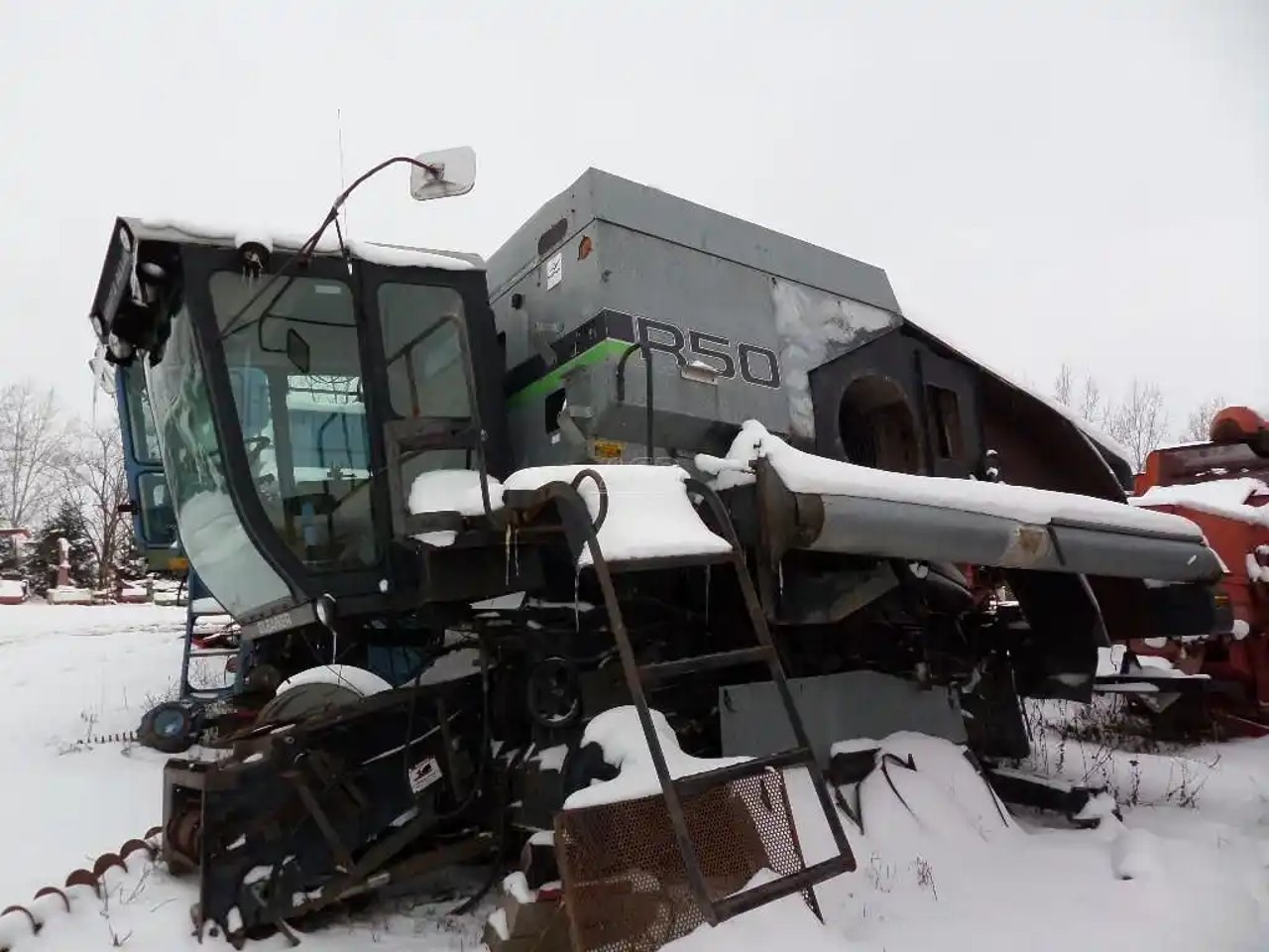 Gleaner R50 Batteuse