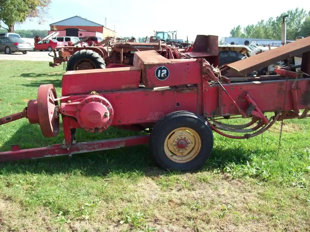 Massey Ferguson 12 presse à balle carrée - petite