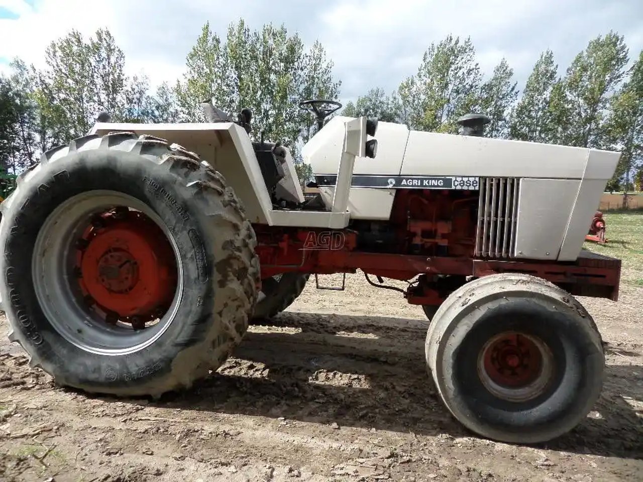 Case 1570 Tracteur