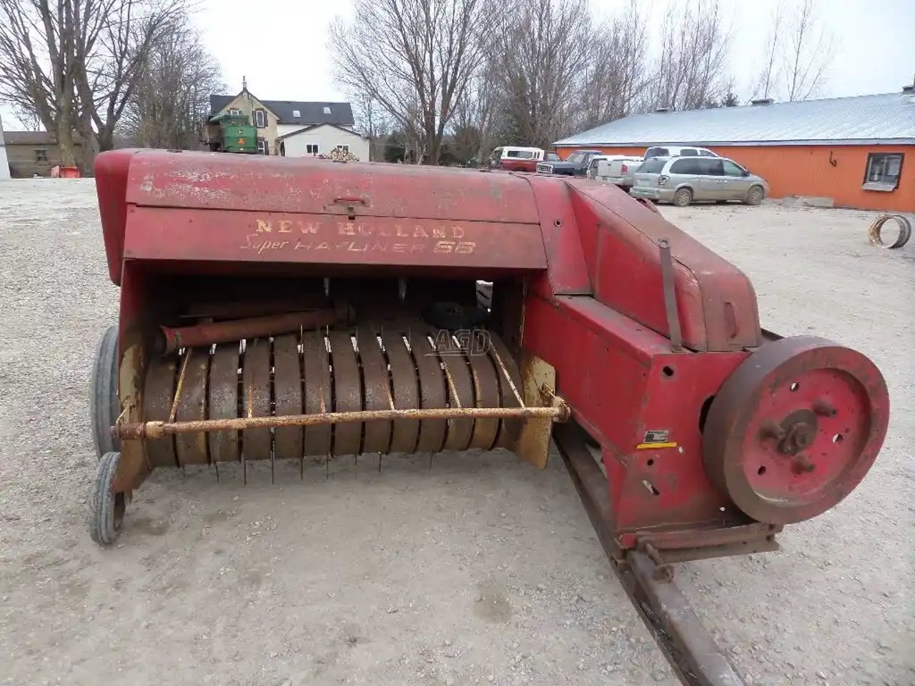 1988 New Holland S68 presse à balle carrée - petite