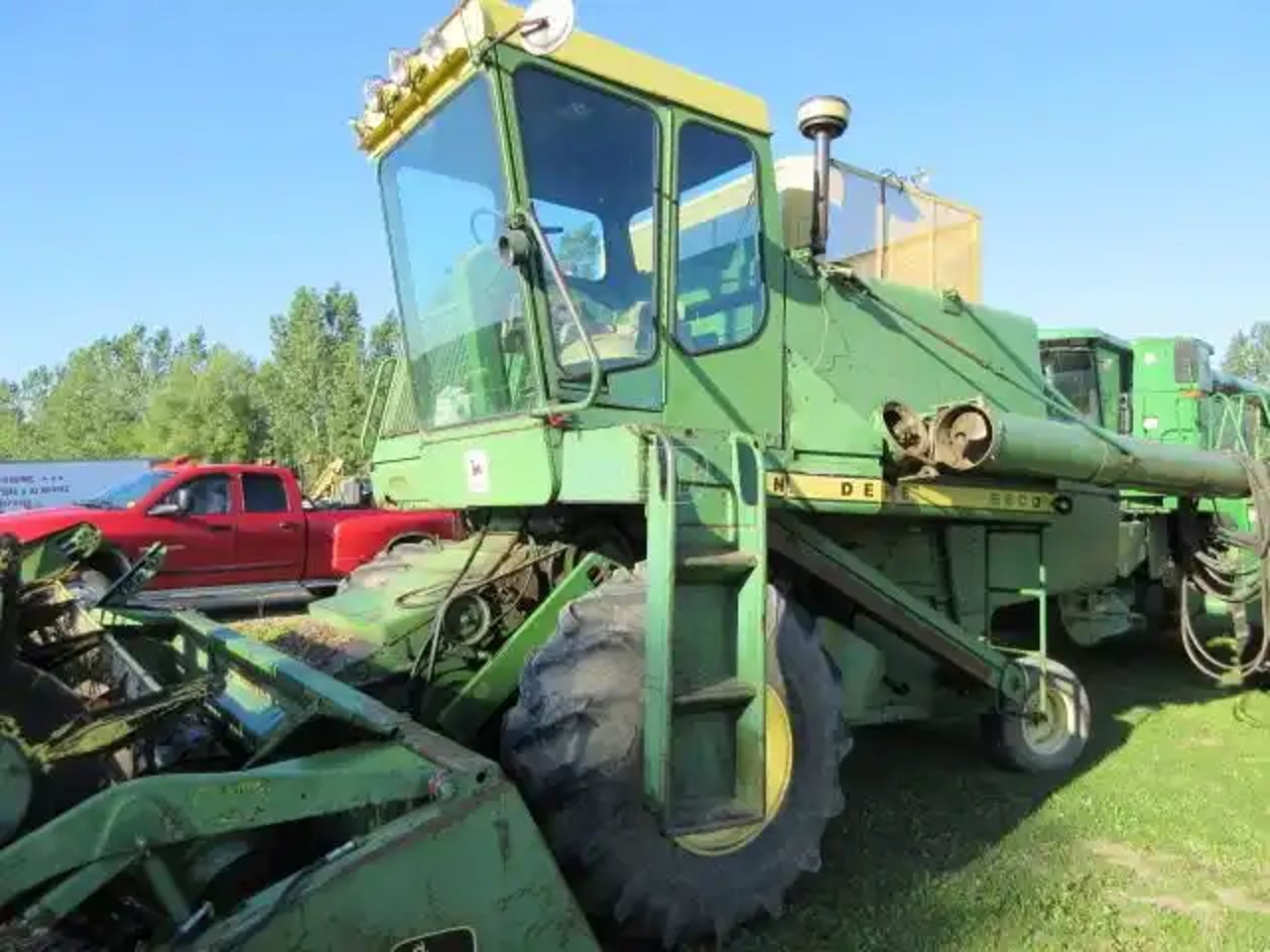 John Deere 6600 Batteuse