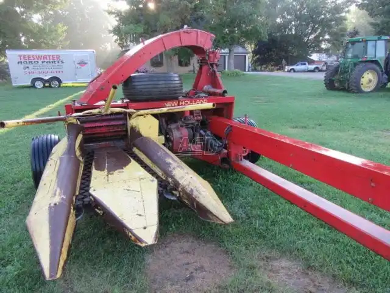 New Holland 892 Fourragère