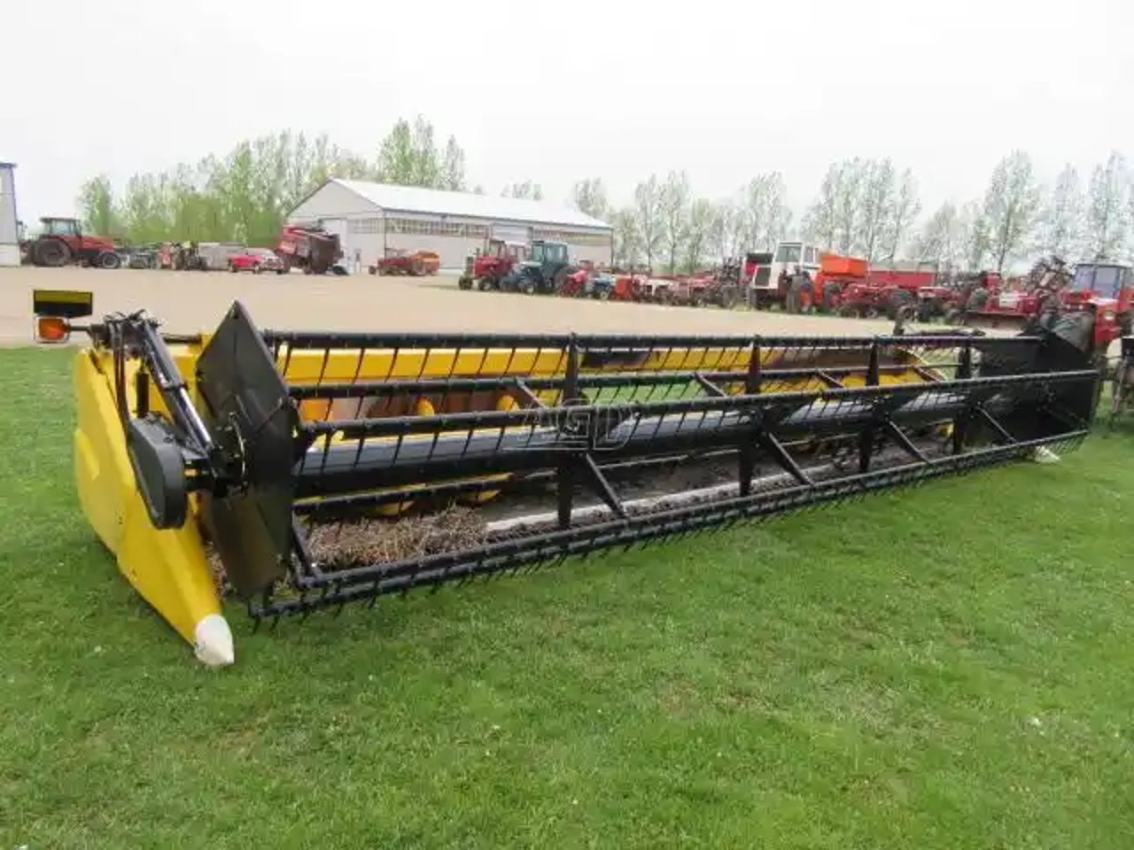 2012 New Holland 740CF Header - Flex