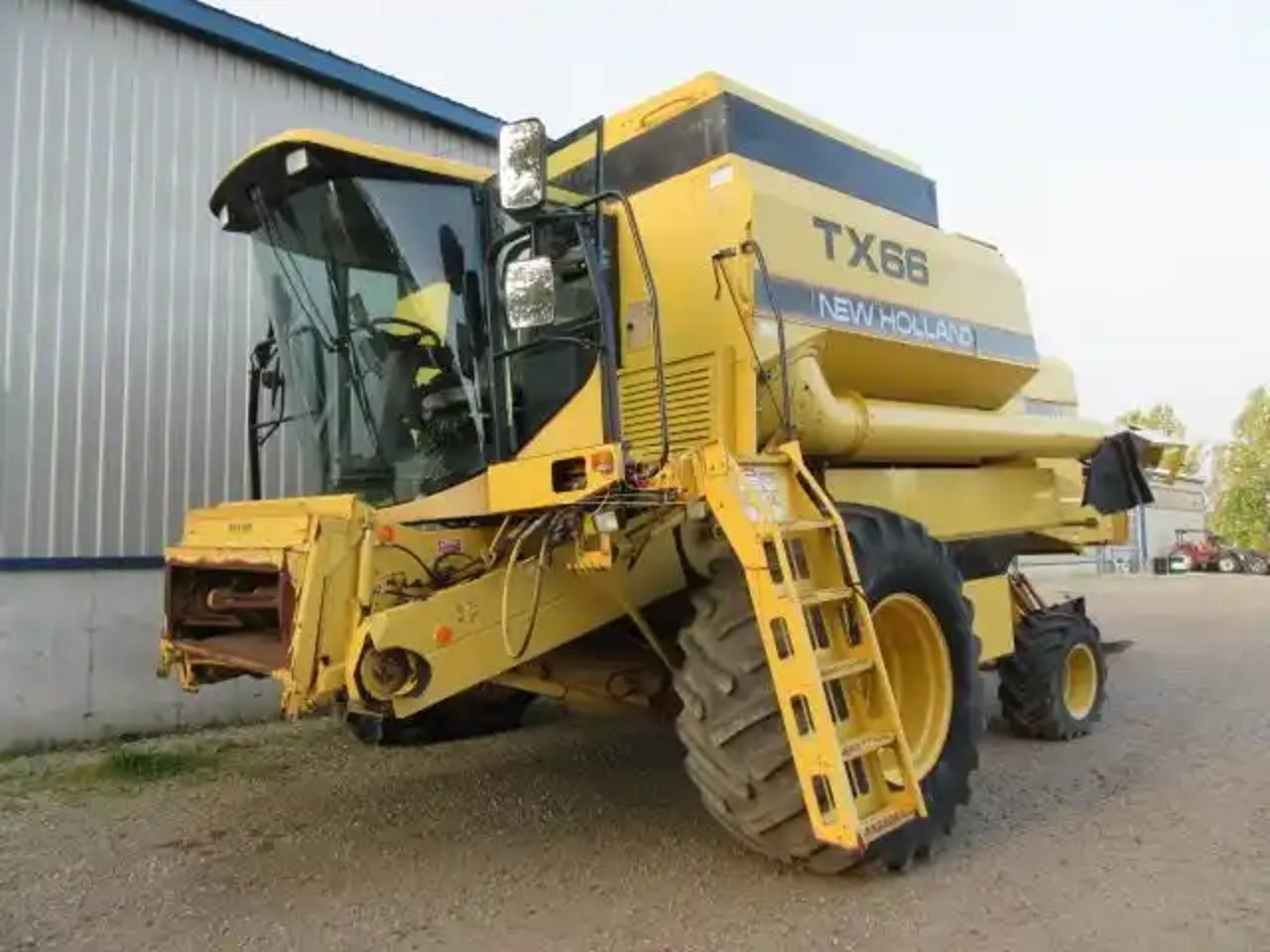 1993 New Holland TX66 Batteuse