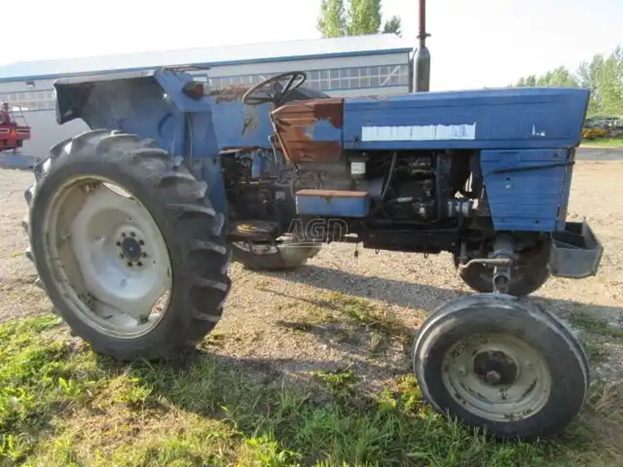 Universal U640 Tracteur