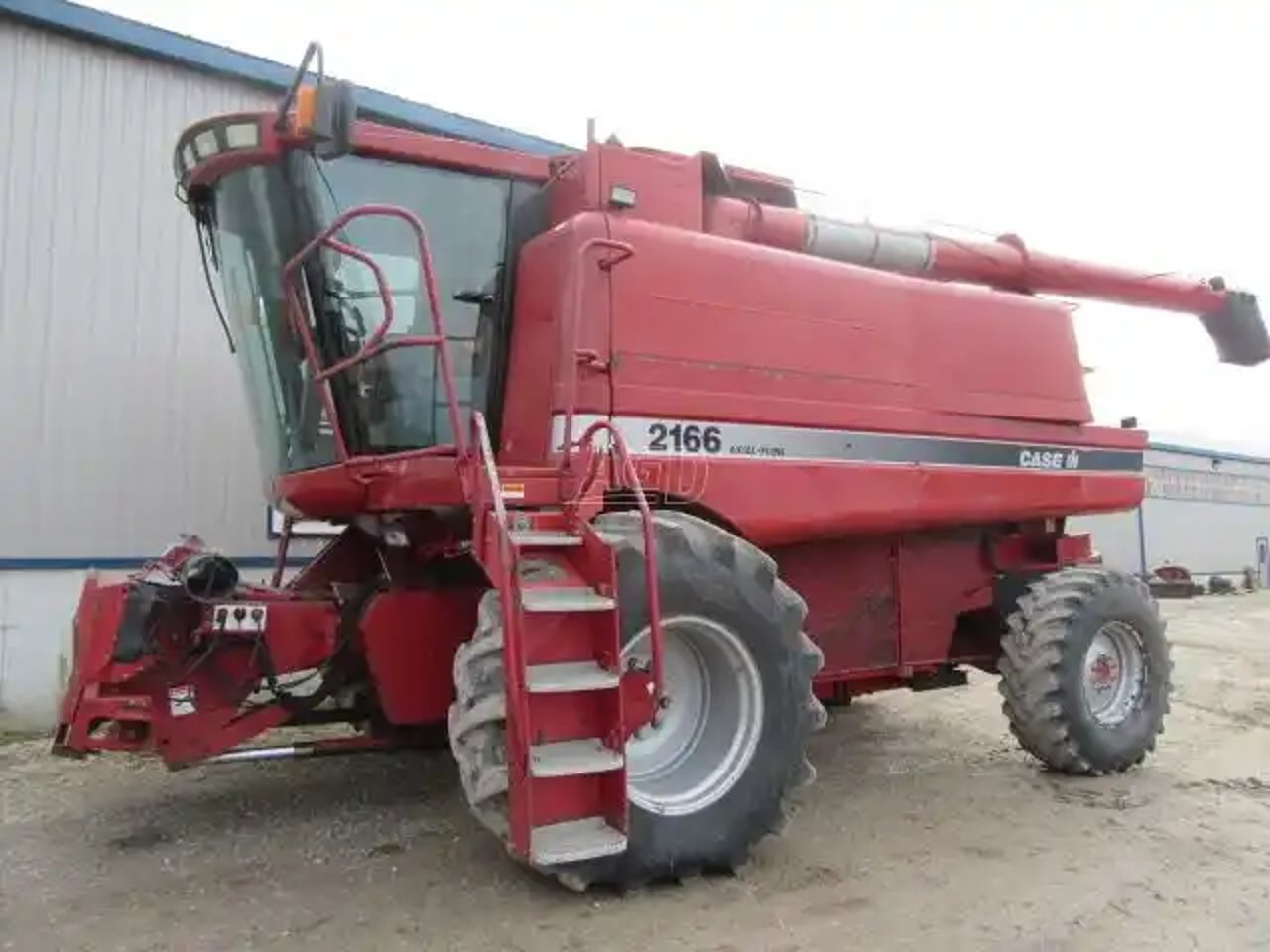 Case IH 2166 Batteuse