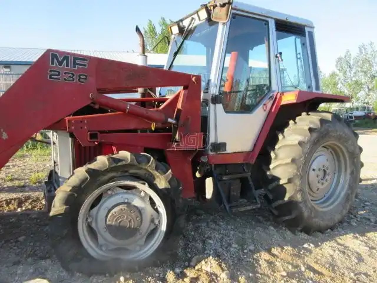 Massey Ferguson 670 Tracteur