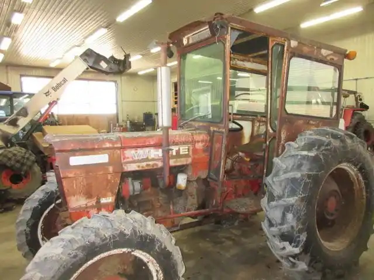 1976 White 1370 Tracteur