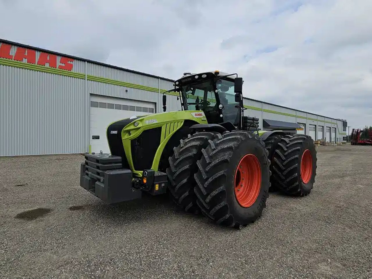 2024 CLAAS XERION 5000 Tracteur