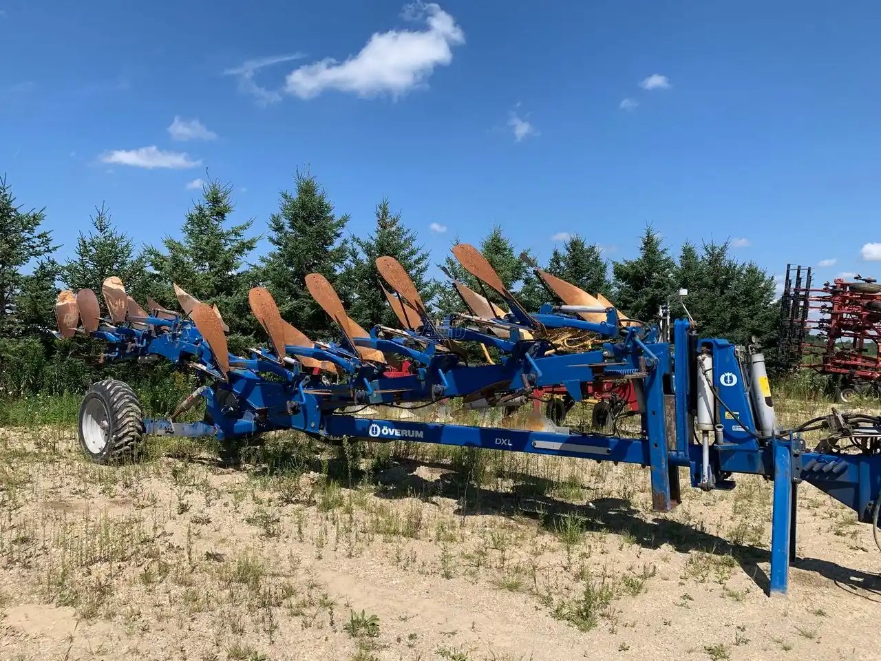 Överum DXL 8100H Charrue