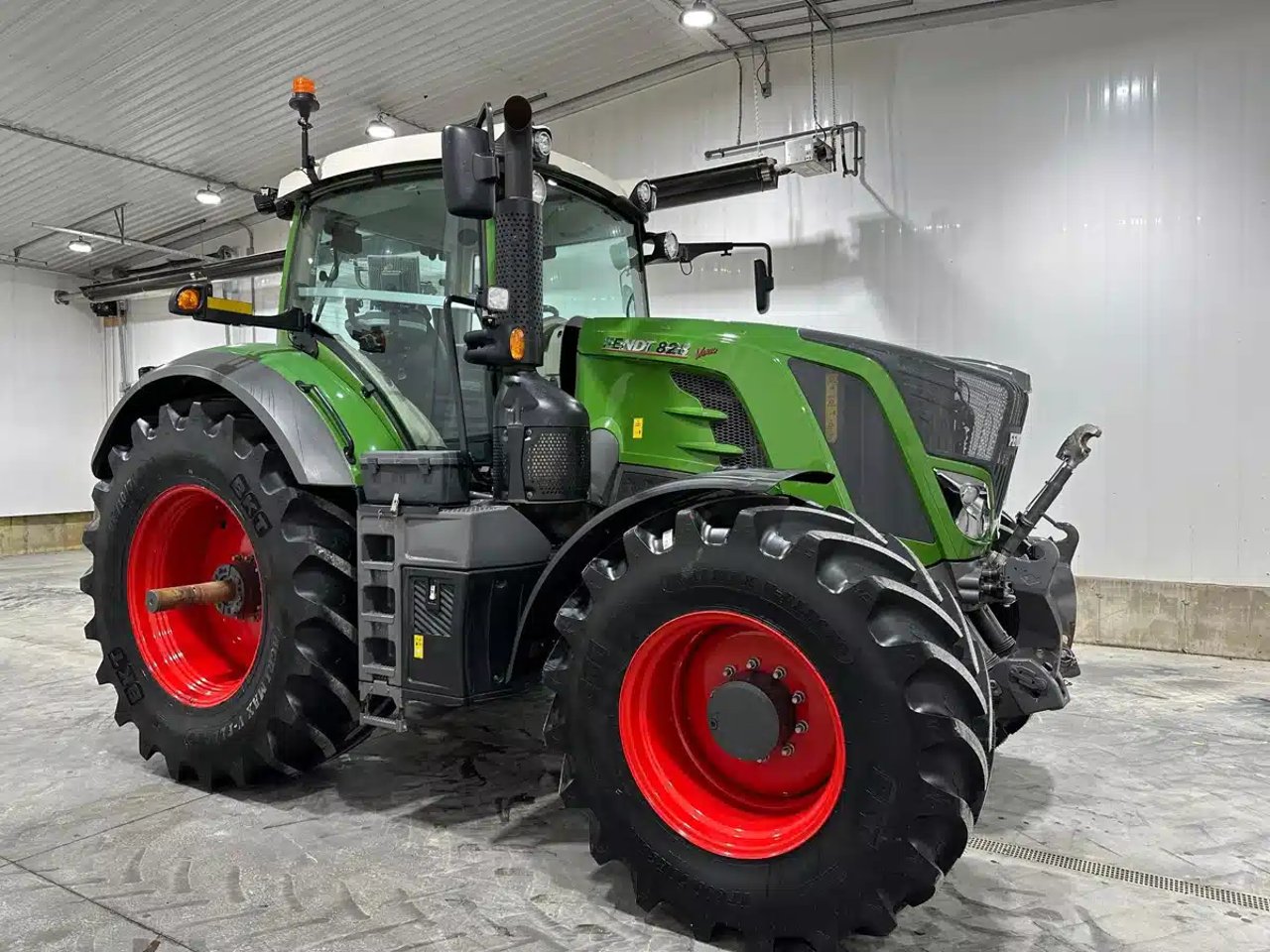 2022 Fendt 828 VARIO Tracteur