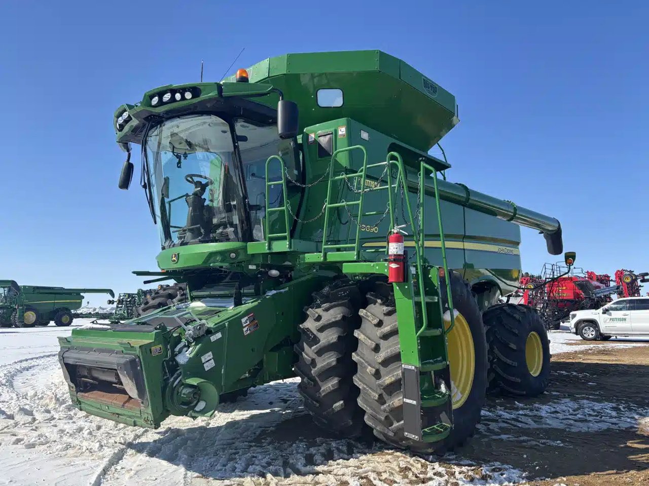 2017 John Deere S690 Batteuse