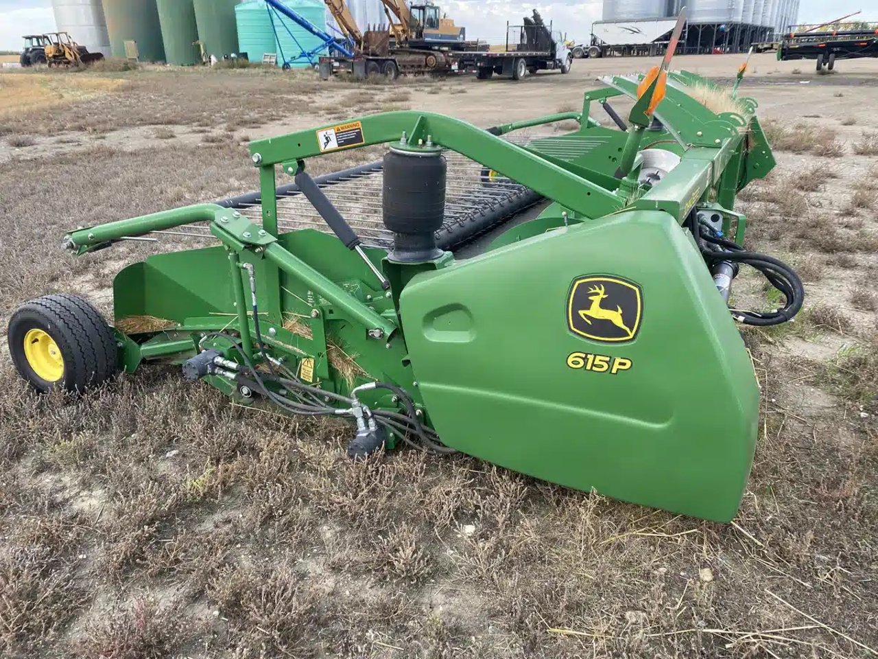 2016 John Deere 615P Nez - Ramasseur