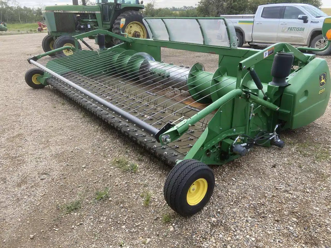 2014 John Deere 615P Nez - Ramasseur