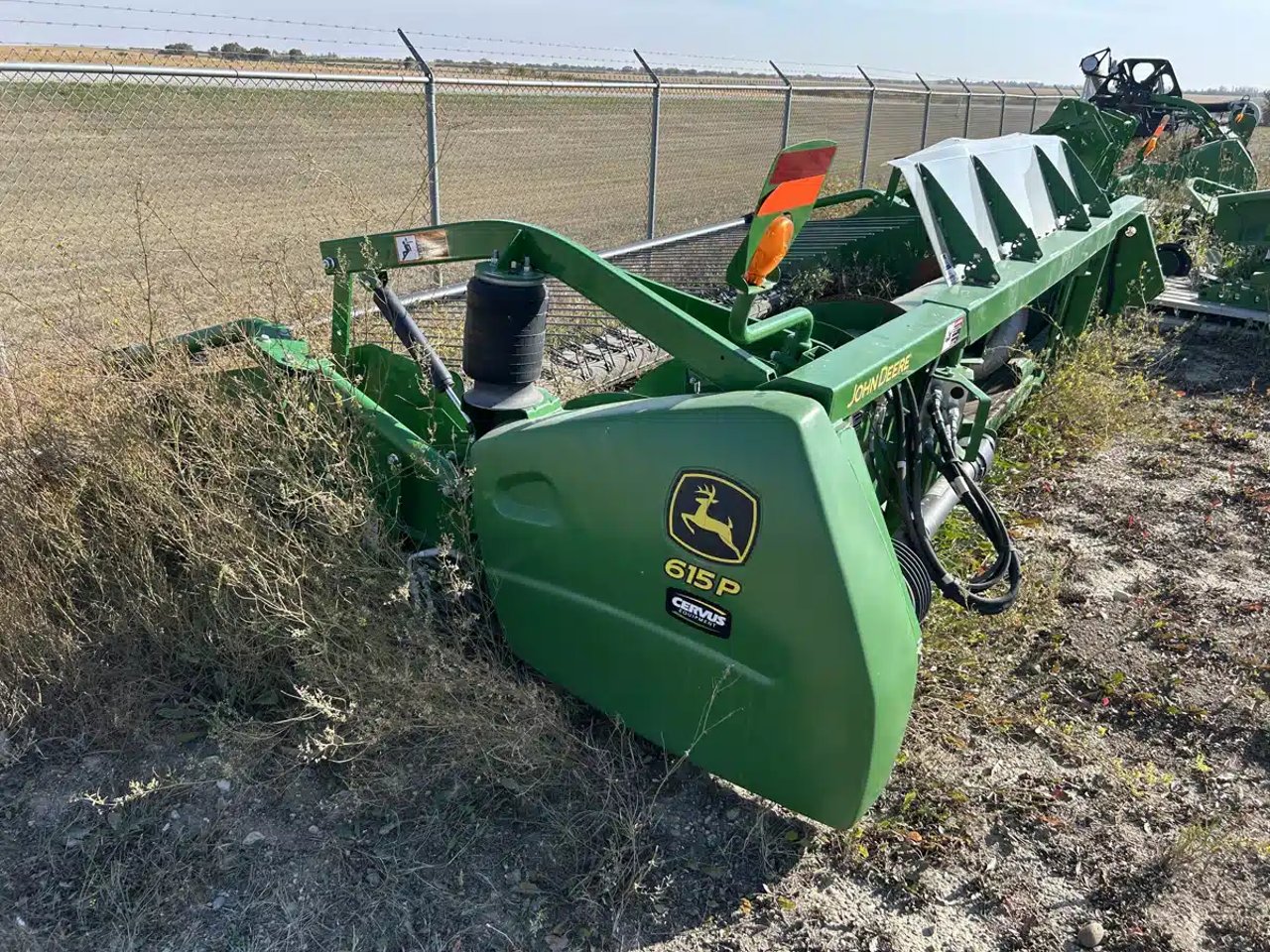 2018 John Deere 615P Nez - Ramasseur