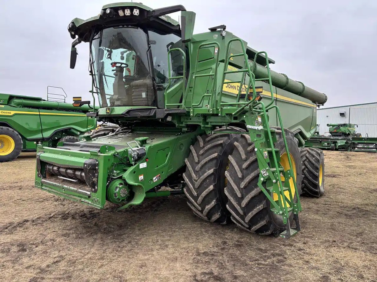 2024 John Deere X9 1100 Batteuse