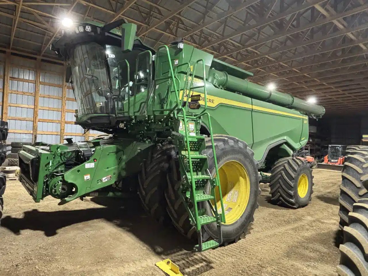 2024 John Deere X9 1100 Batteuse