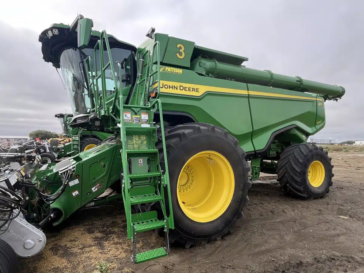 2024 John Deere X9 1000 Batteuse