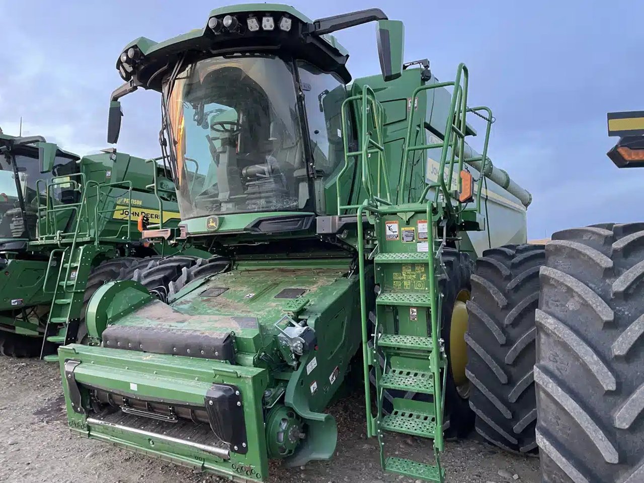 2023 John Deere X9 1000 Batteuse