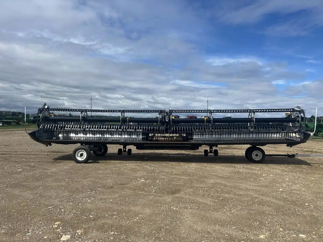 2023 MacDon FD235