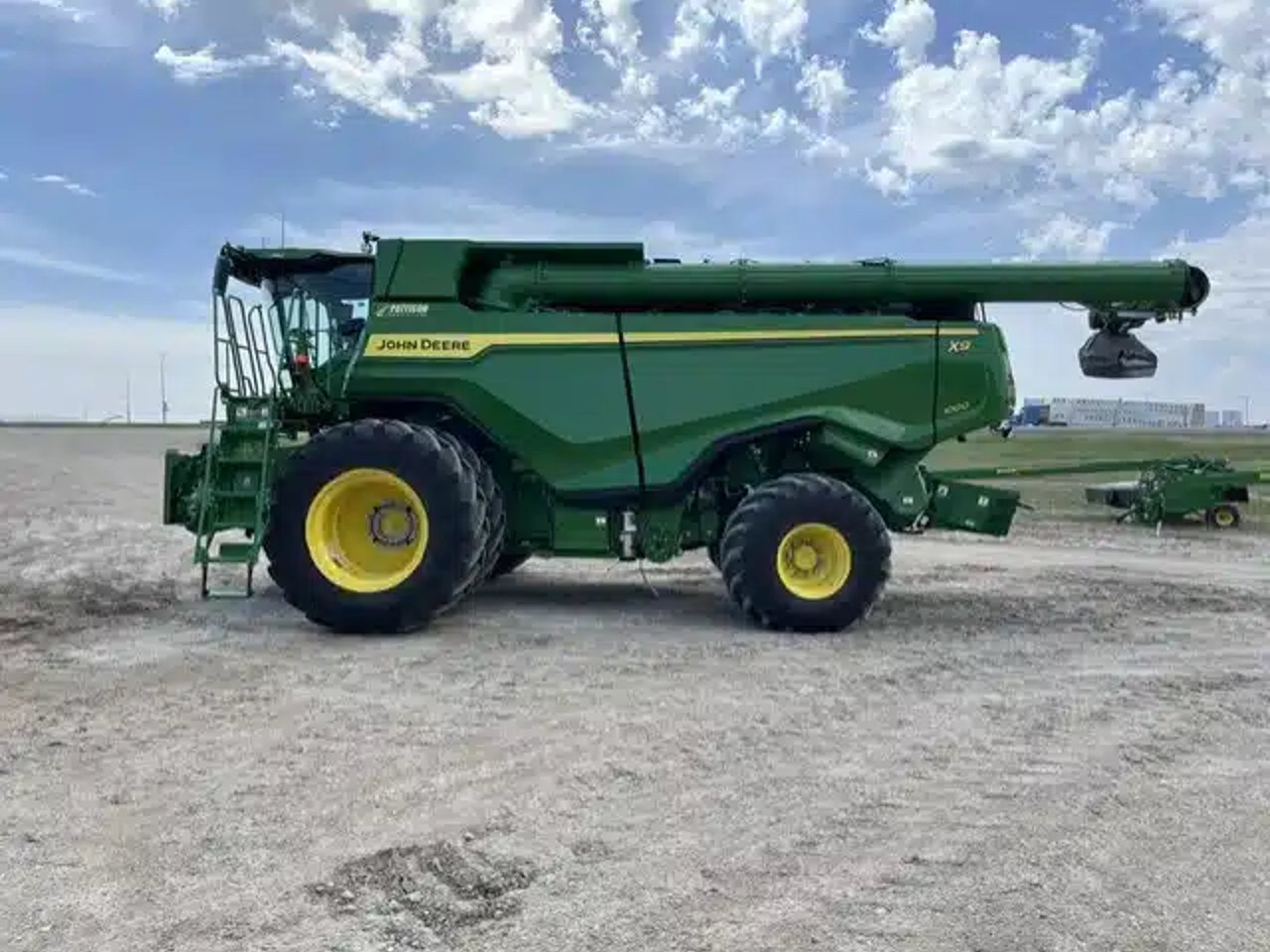 2024 John Deere X9 1000 Batteuse