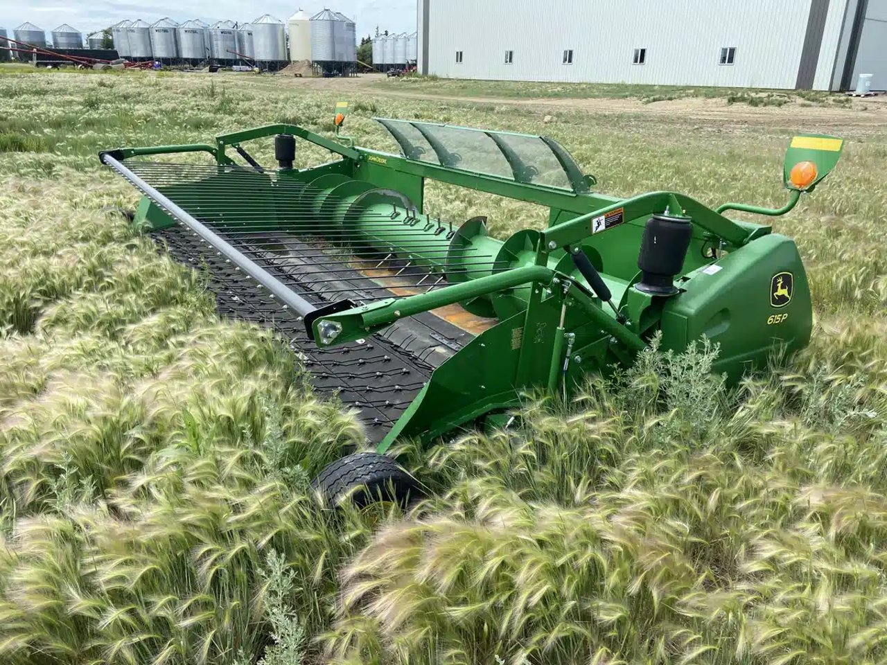 2017 John Deere 615P Nez - Ramasseur