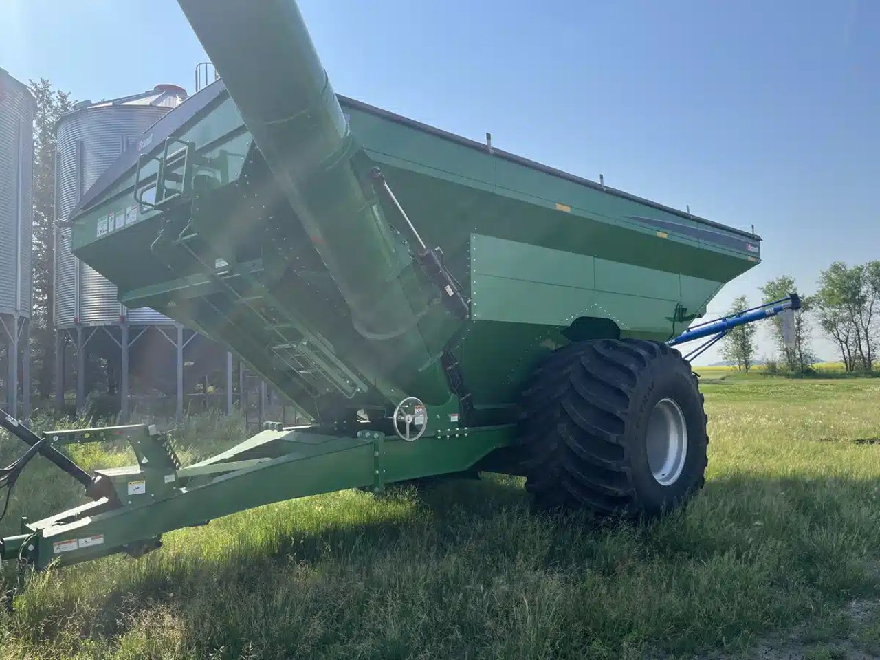 2020 Brandt 1320XT Chariot à Grain