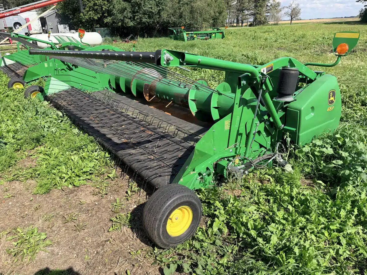 2018 John Deere 615P Nez - Ramasseur