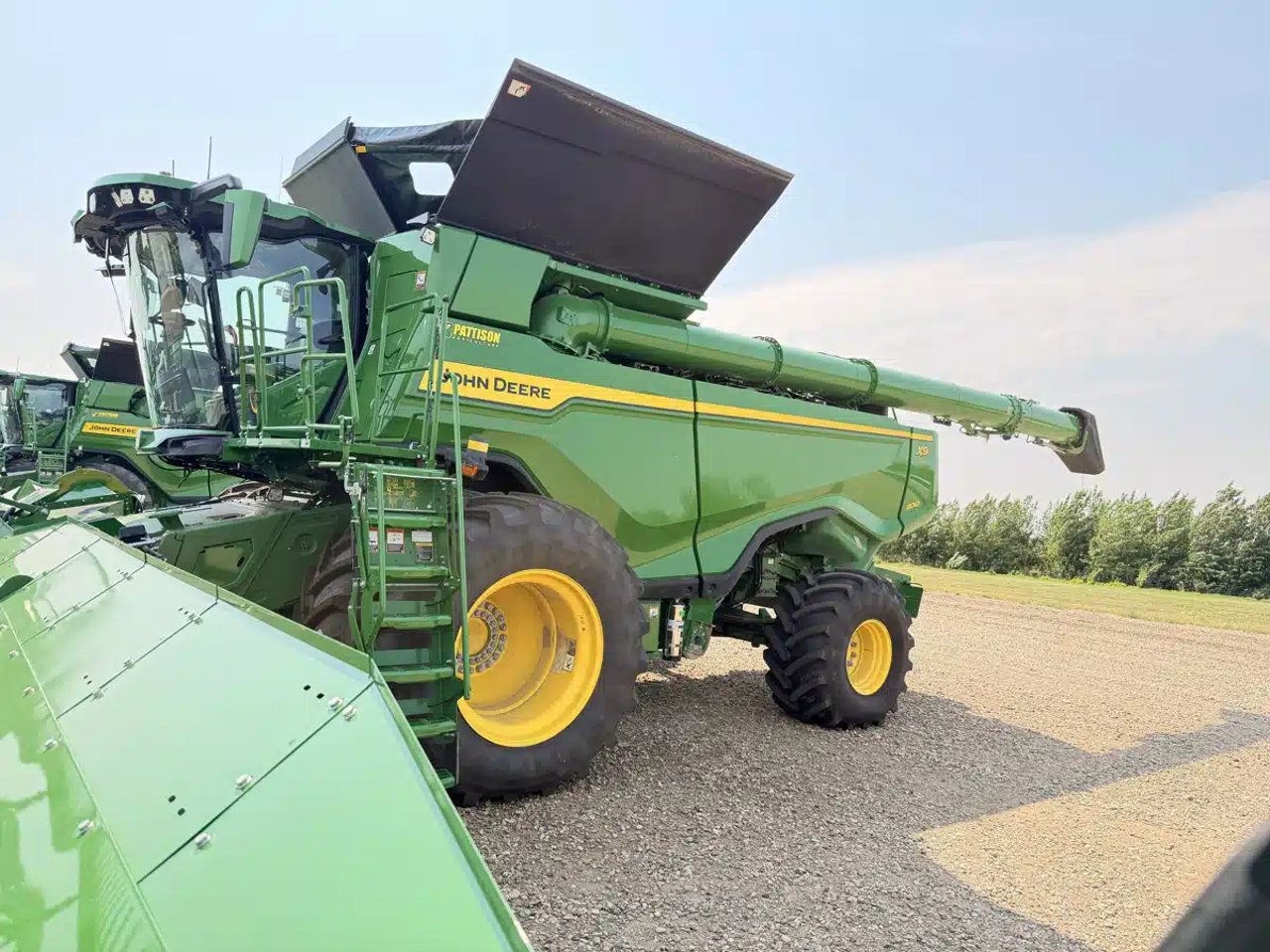 2026 John Deere X9 1100 Batteuse