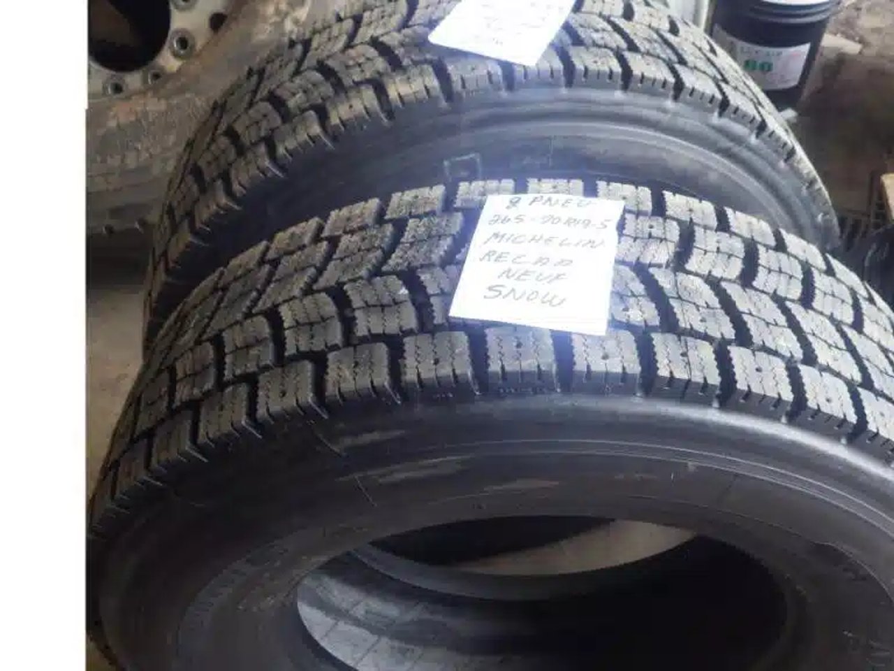 Michelin 265-70R19.5 Pneus