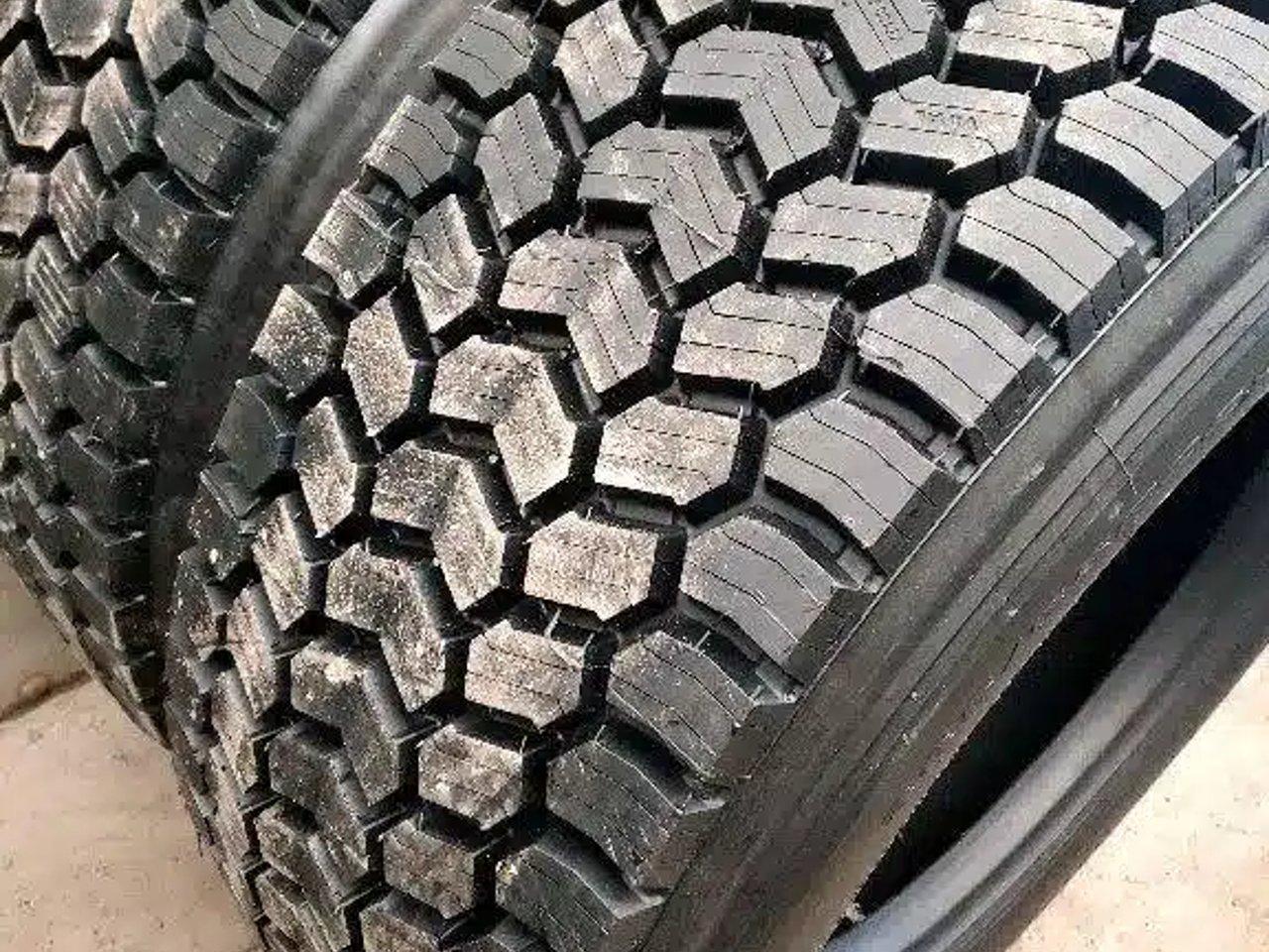 Michelin 405-70R20 Pneus
