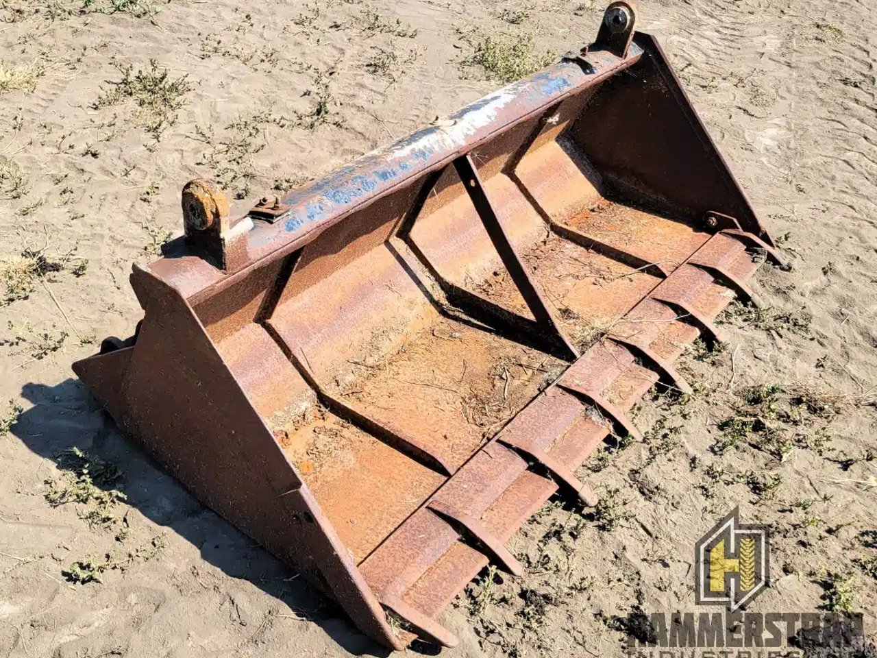 73 Inch Skid Steer Tooth Bucket Attachment accessoires pour chargeuse à direction à glissement