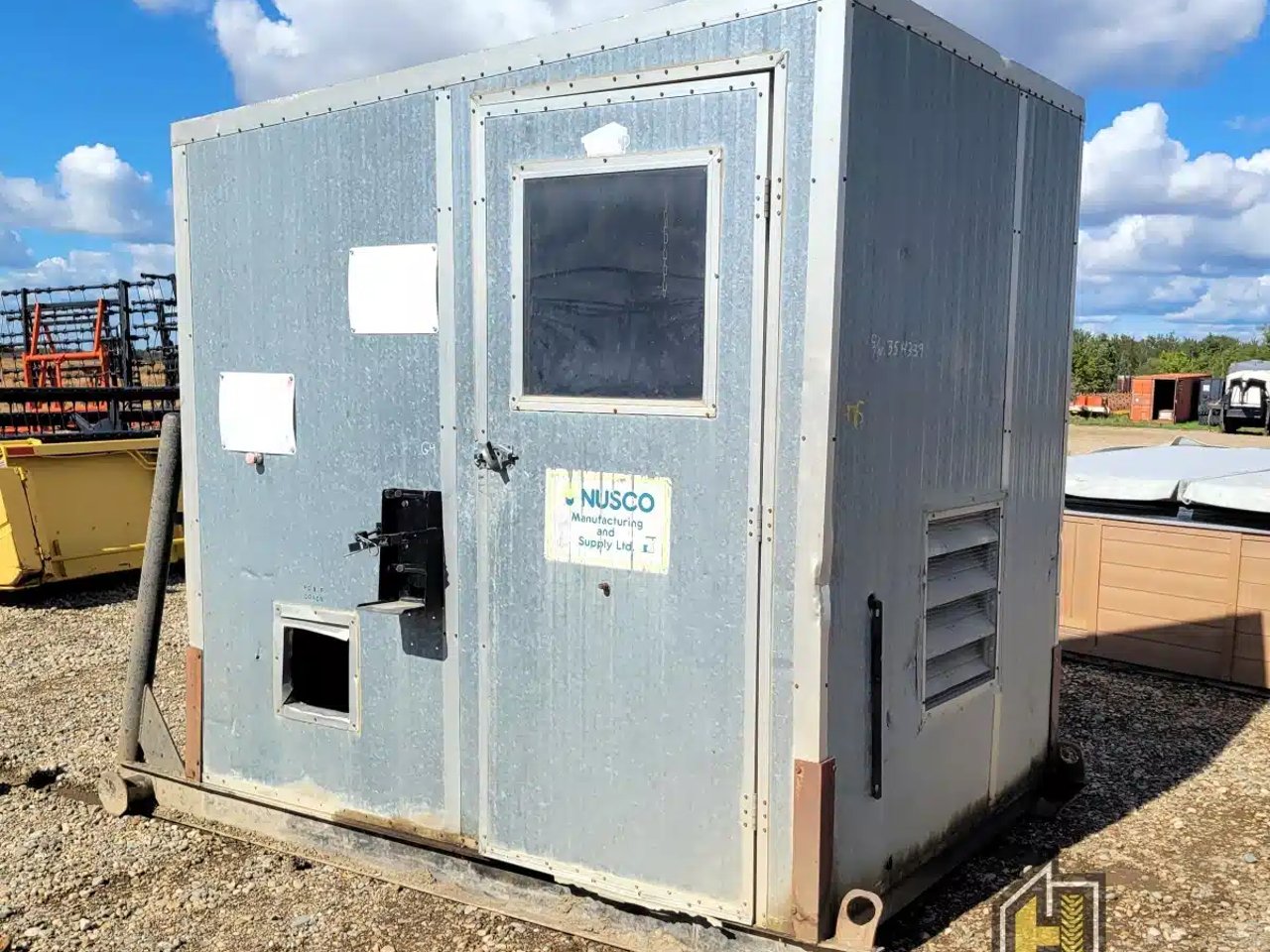 1997 NEWAGE 36 KW Skid Mounted Enclosed Generator Genset Shack Génératrice