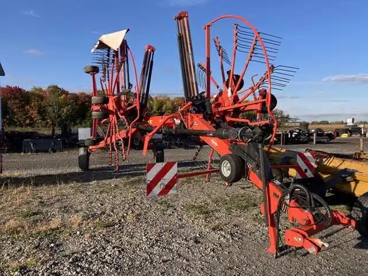 2016 Kuhn GA 8030 râteau