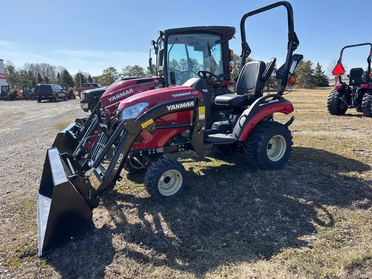 2023 Yanmar SA223 Tracteur