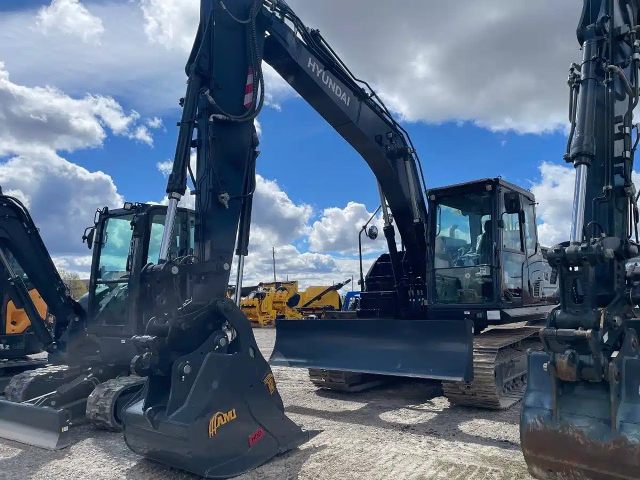 2025 Hyundai Ind HX140A L Excavatrice