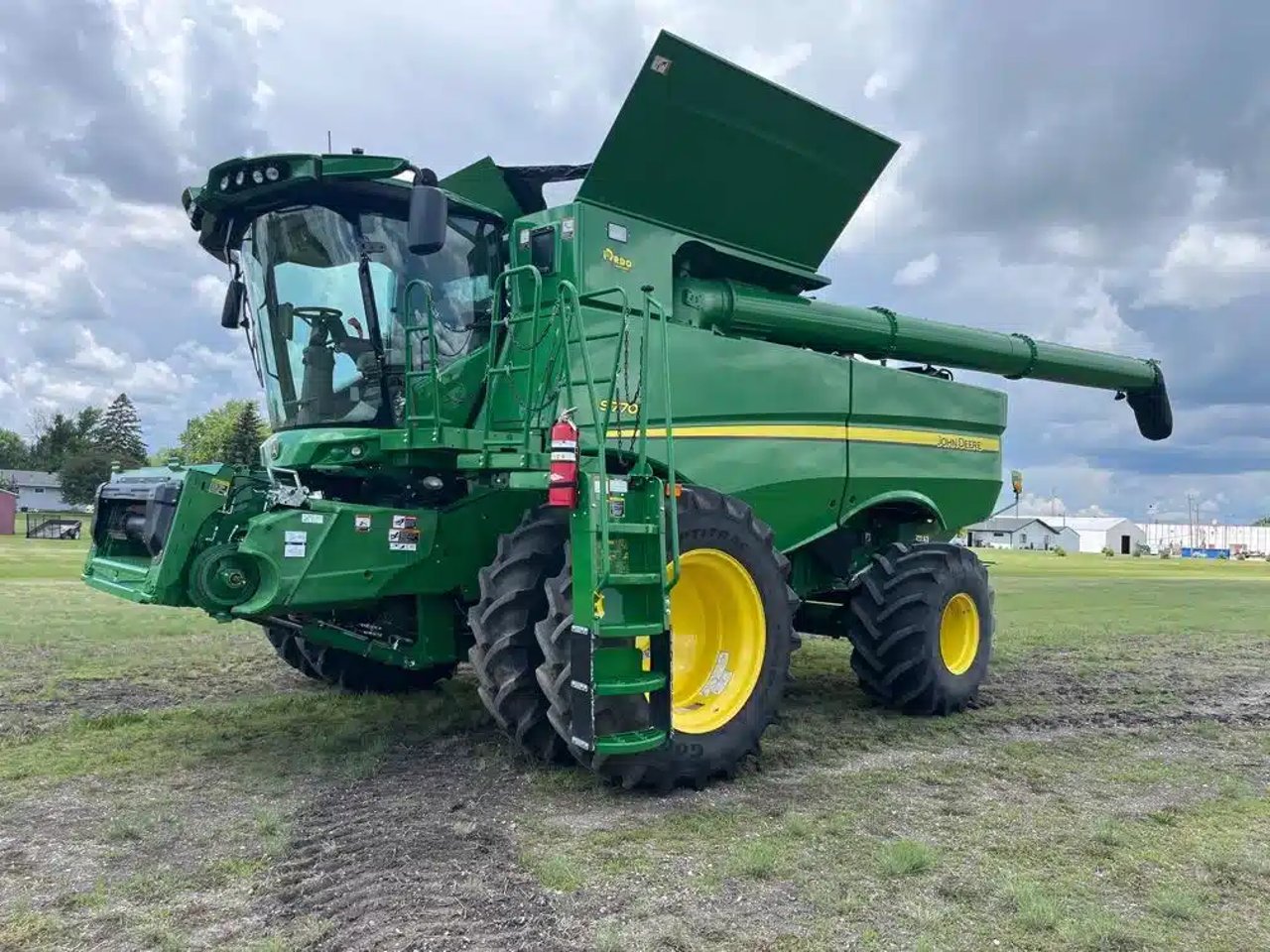 2024 John Deere S770 Batteuse