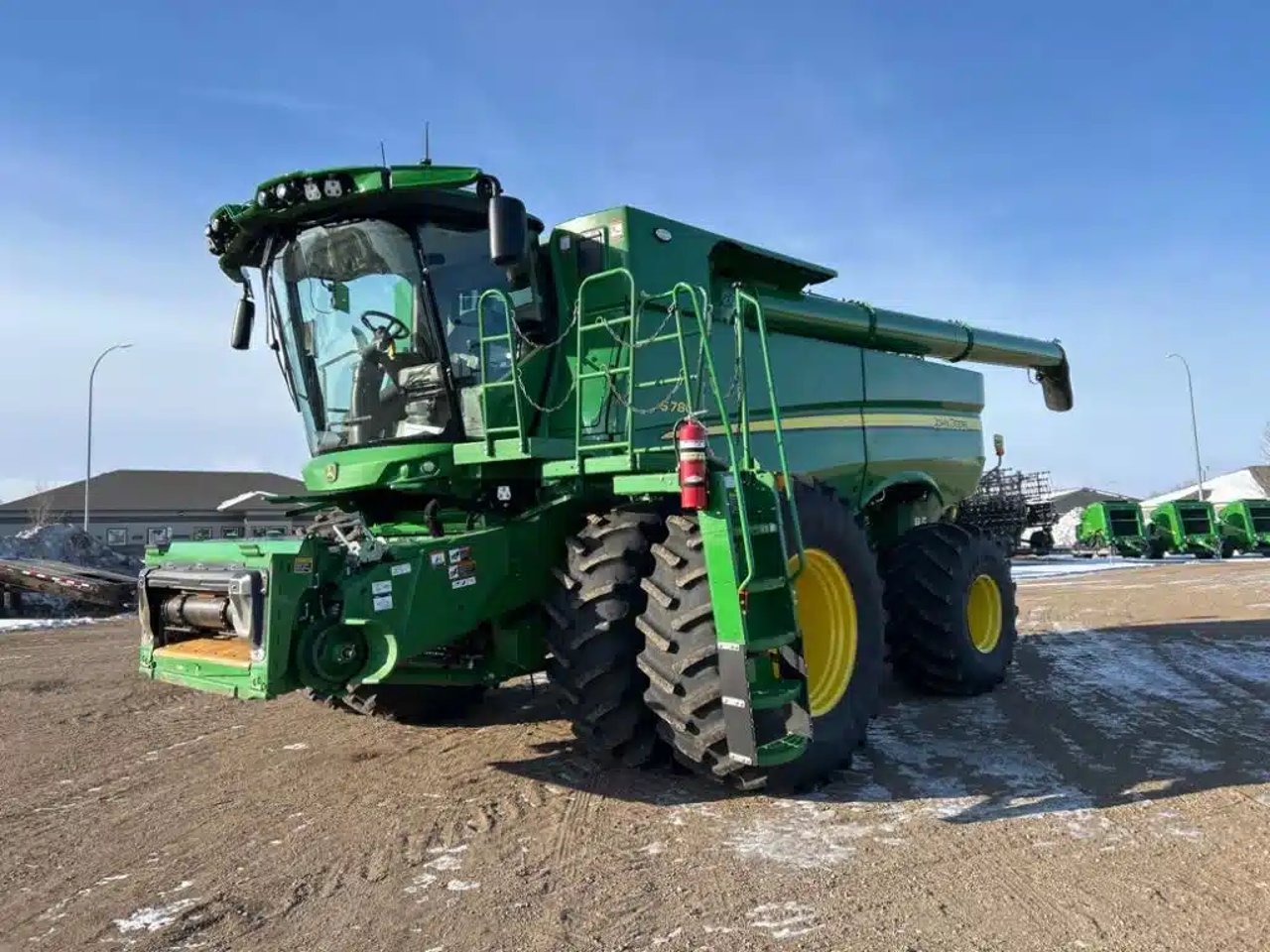 2024 John Deere S780 Batteuse