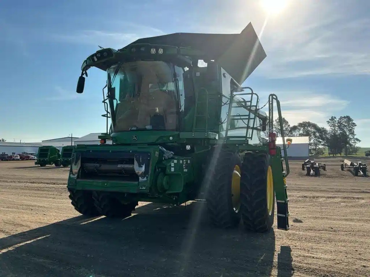 2023 John Deere S770 Batteuse