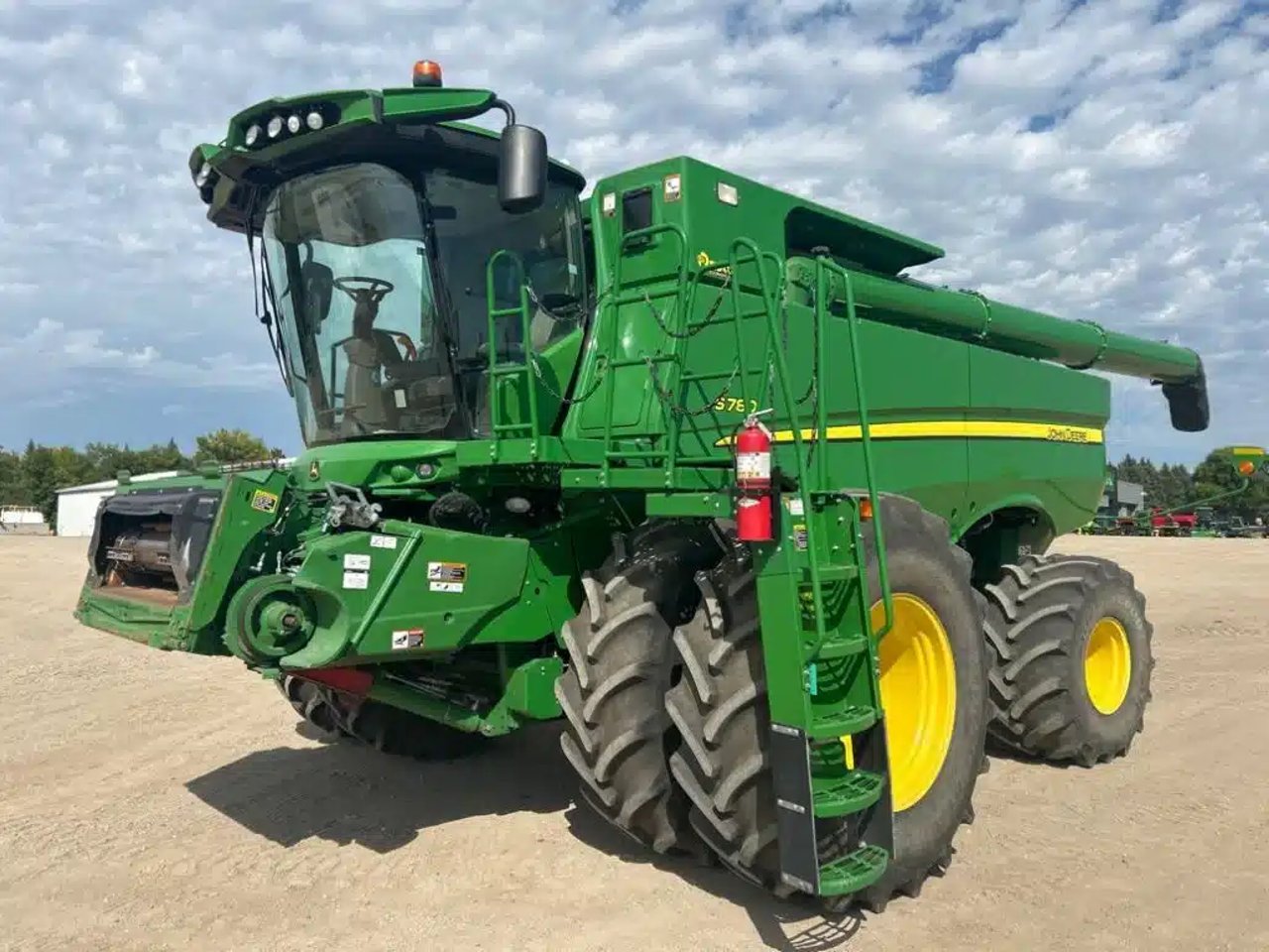 2019 John Deere S780 Batteuse