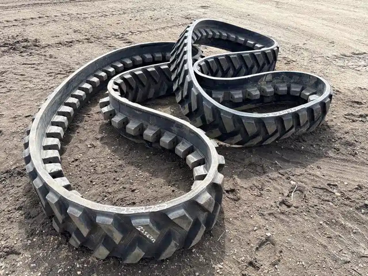 2021 John Deere 16" TRACKS Pneus