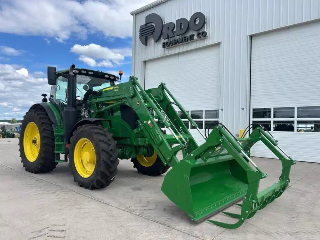 2025 John Deere 6R 175 Tracteur